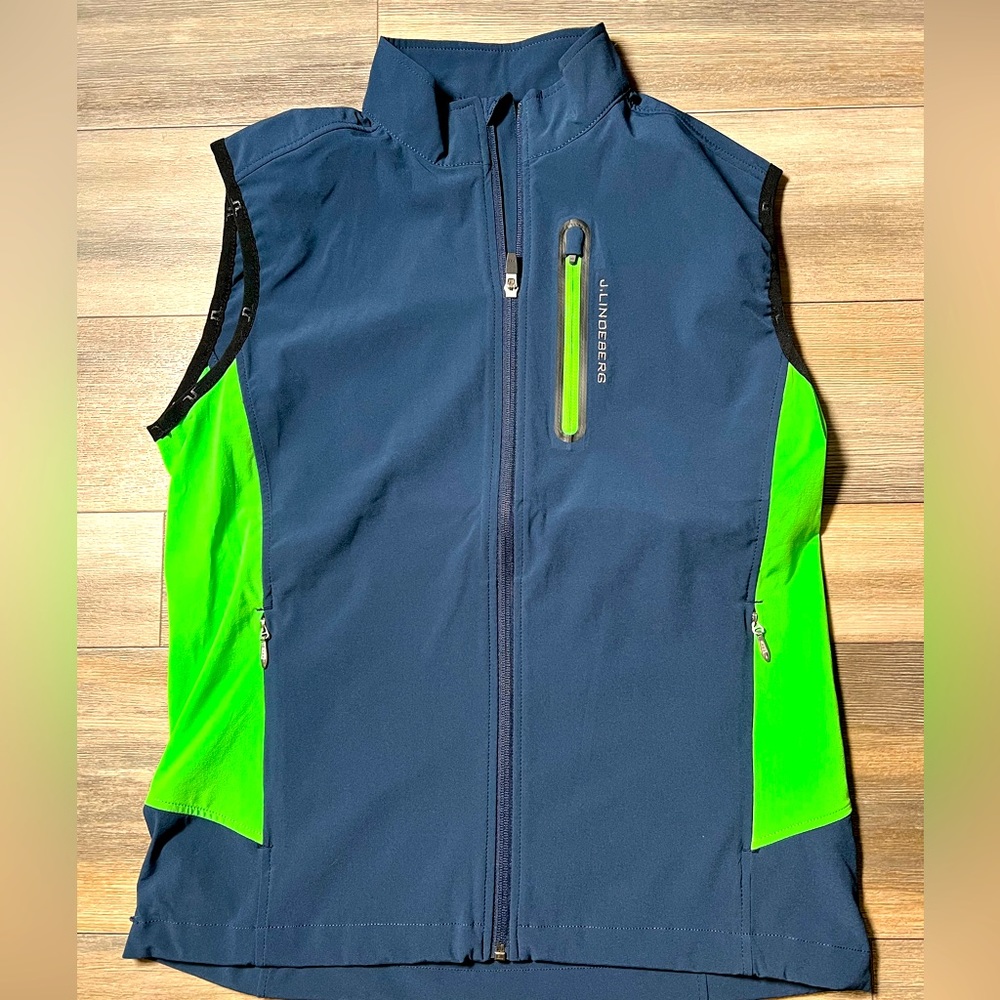 J. Lindeberg‎ Women Athletic Vest- Medium